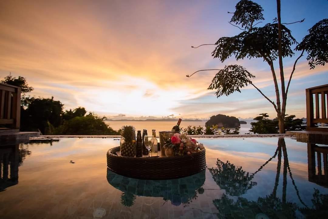 เขาทองพูลวิลล่ากระบี่ Khaotong Pool Villa Krabi Ban Nai Sa Exteriör bild